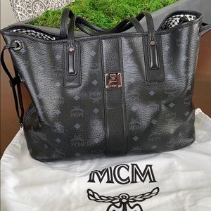 MCM Medium Liz Tote Only!